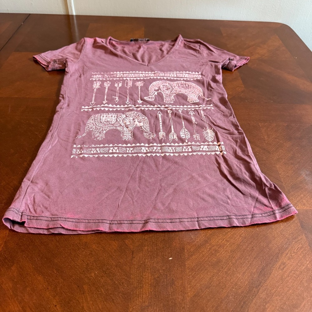 Urban X Boho Elephant Graphic Tee Women's V-Neck Top Made in USA PINK Purple L - Picture 6 of 10